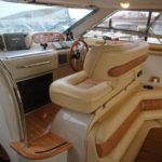 Interior helm to starboard