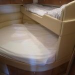 Forward cabin, offset with bunk