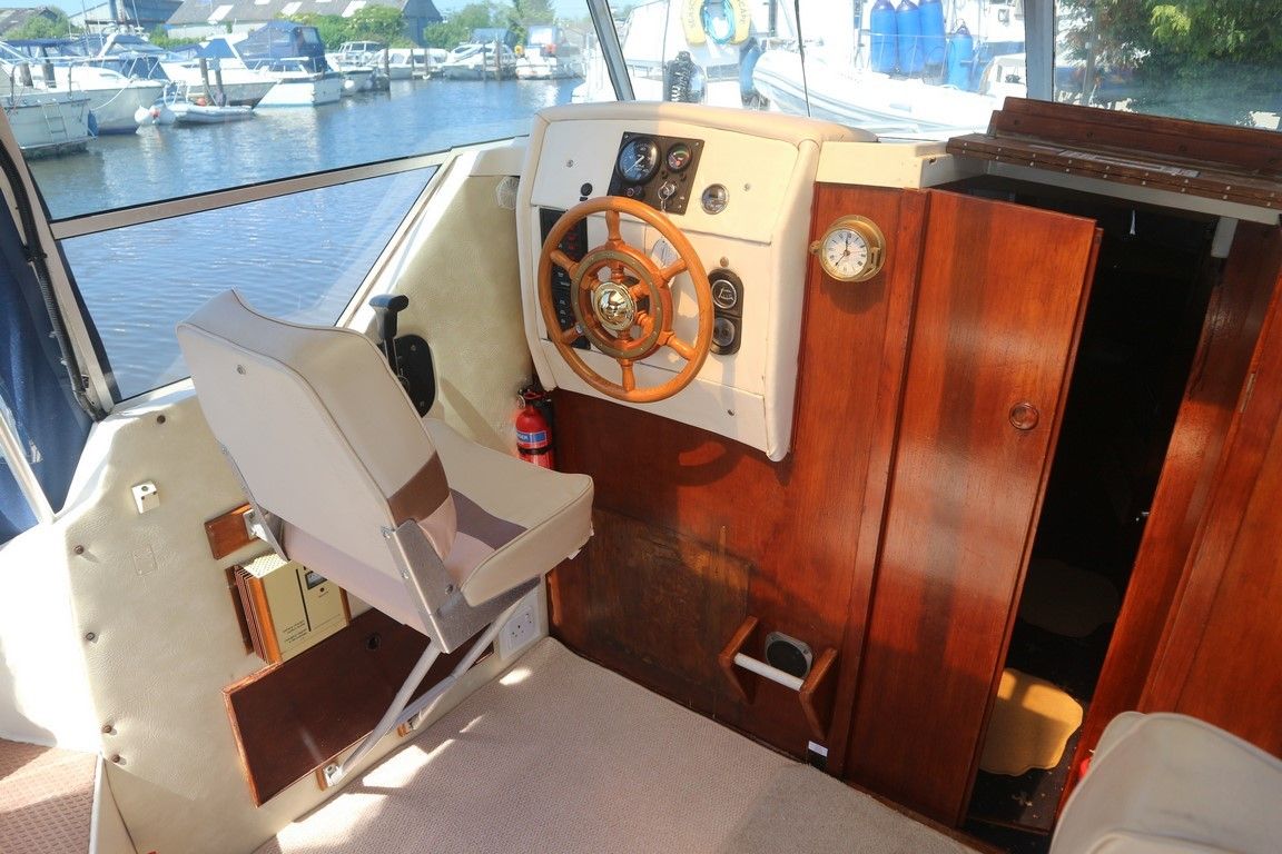 Birchwood 25 Executive For Sale Norfolk Yacht Agency NYB2437