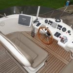 Well equipped flybridge helm