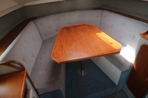 Saloon seating/second berth