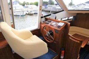 comfy broom sedan drivers armchair