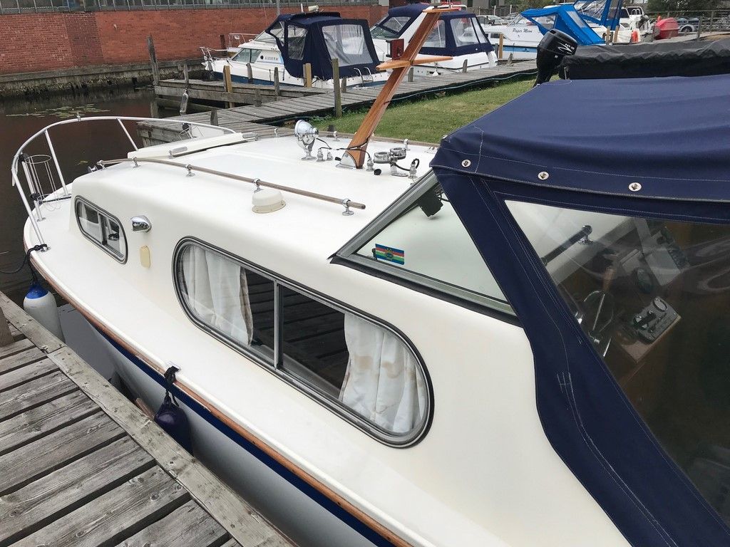 Freeman 23 For Sale Norfolk Yacht Agency NYB76444