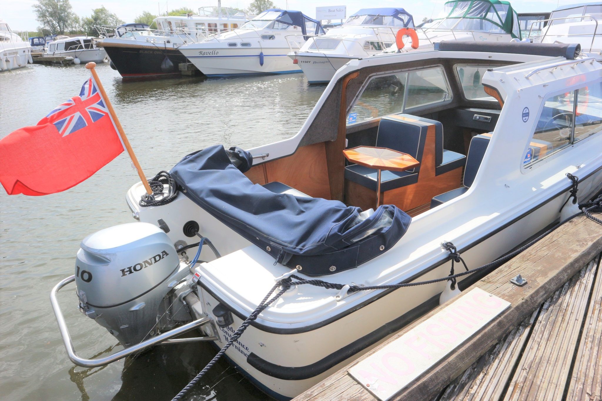 Sovereign 17 Day Boat For Sale Norfolk Yacht Agency NYH78767