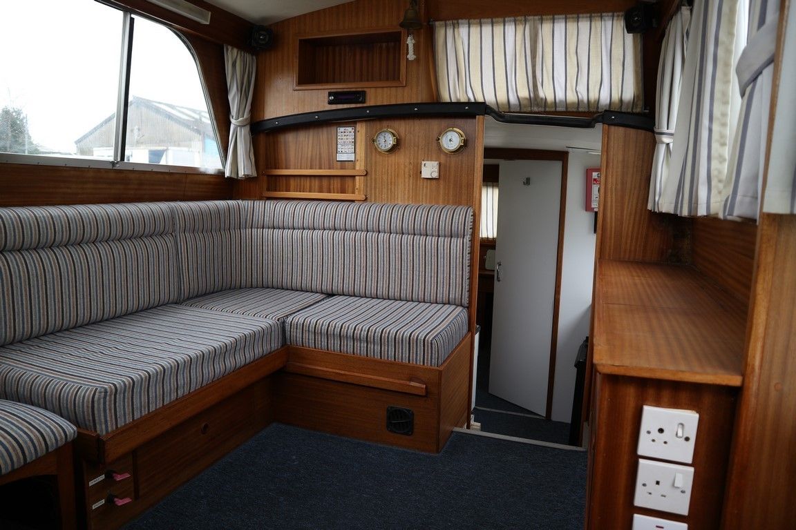 Broom 30 For Sale Norfolk Yacht Agency NYB84686