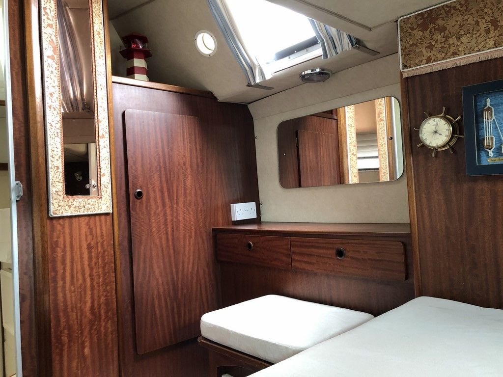 Broom 32 For Sale Norfolk Yacht Agency NYB87195
