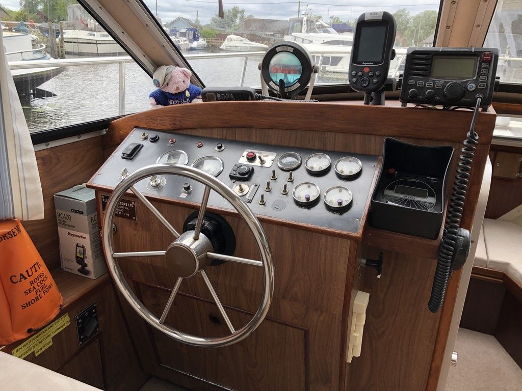 Broom 32 For Sale Norfolk Yacht Agency NYB87195