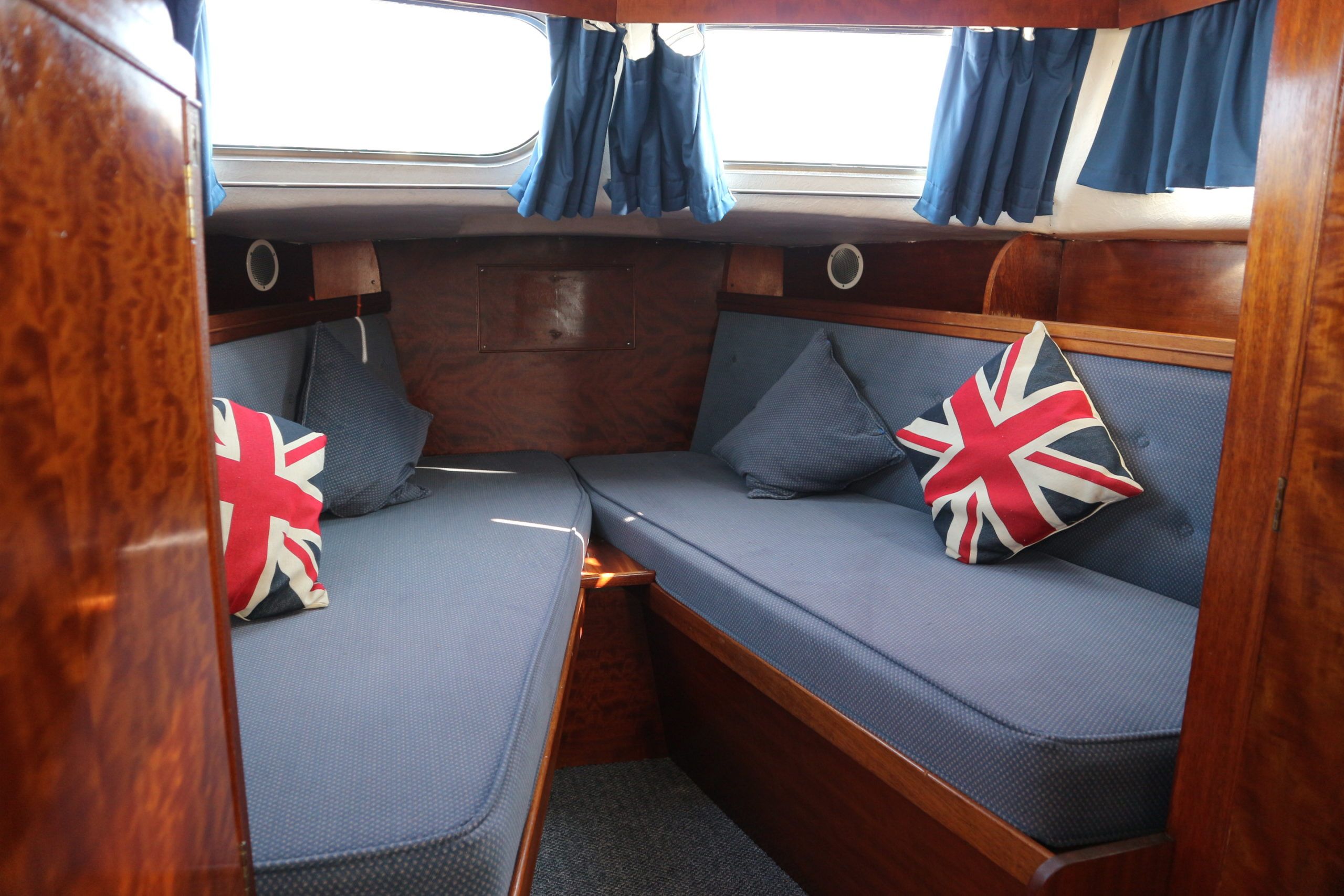 Freeman 26 For Sale Norfolk Yacht Agency NYH90200