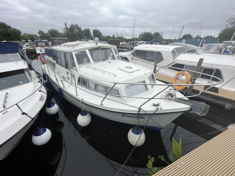 Broom 30 For Sale Norfolk Yacht Agency NYB122699